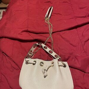 Elegant Cream Leather Shoulder Bag
